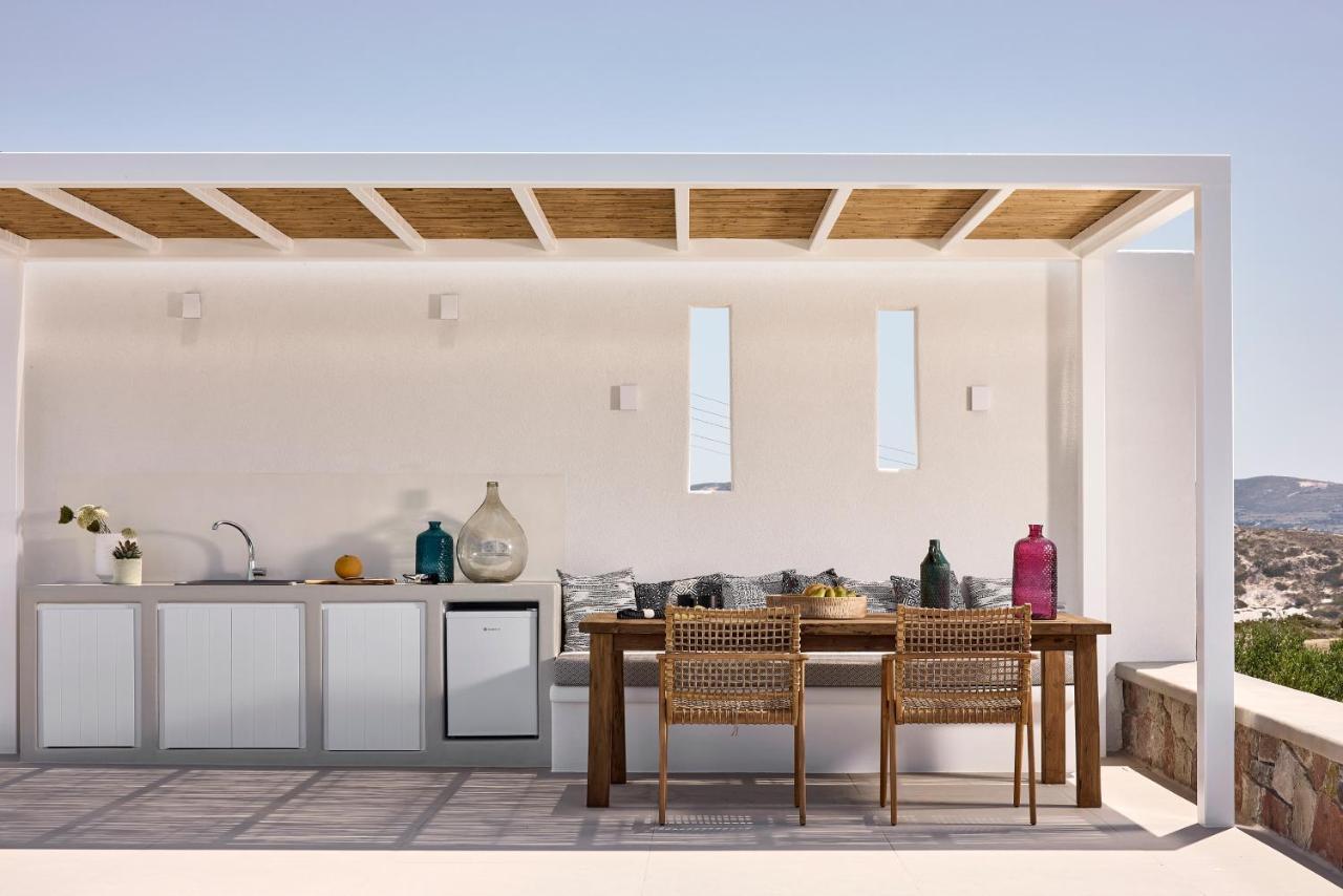 Dot Milos Adamantas  Exterior photo